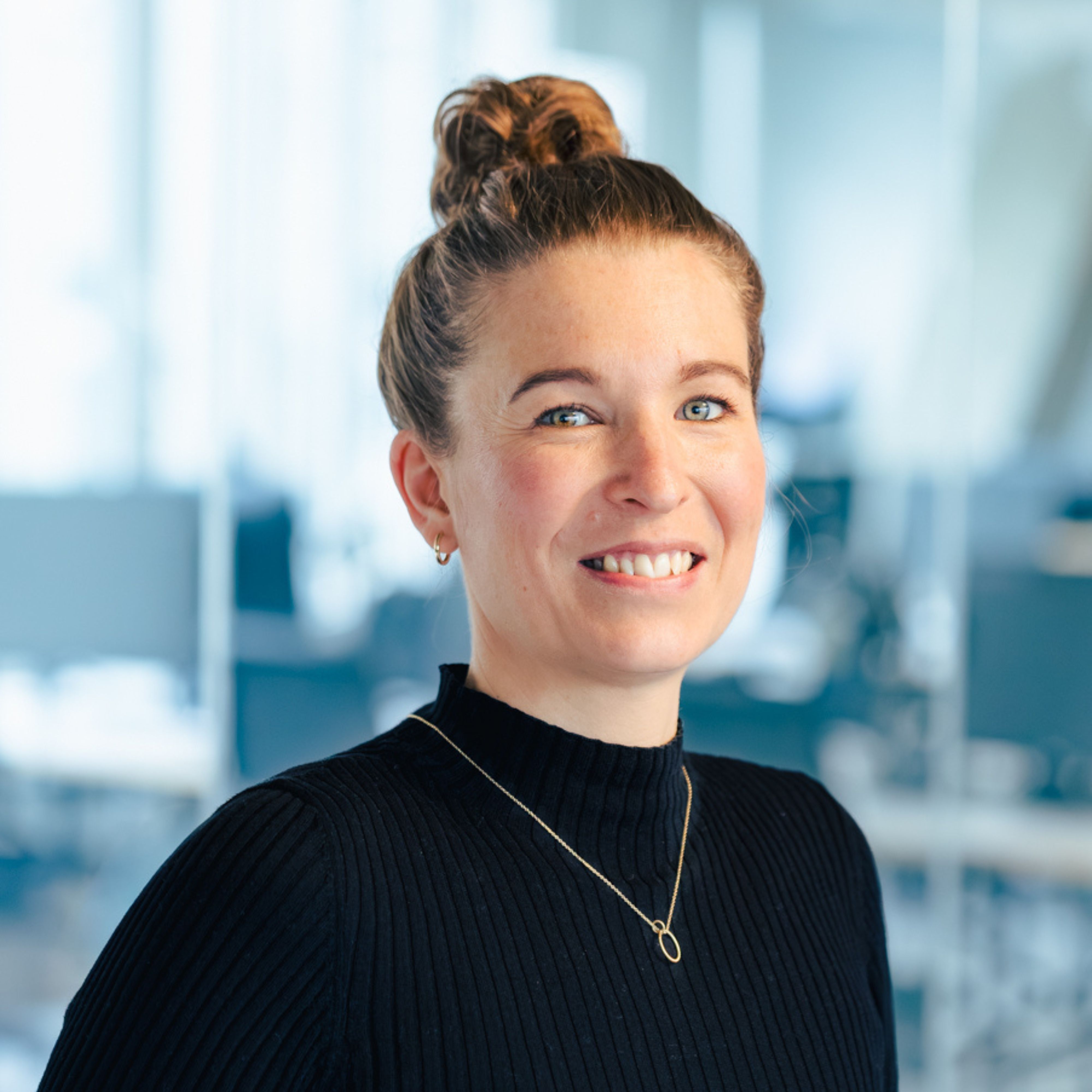 Portrait Foto der Autorin Michaela Putzer