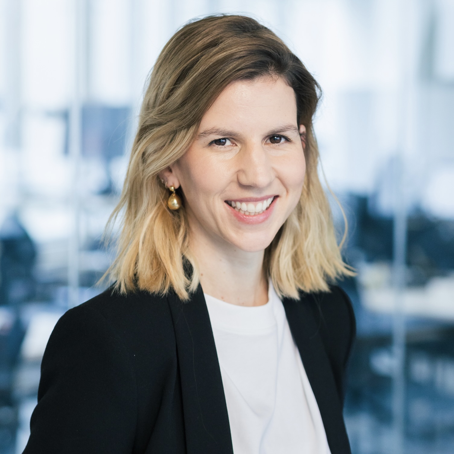 Porträtfoto der Autorin Caroline Merz