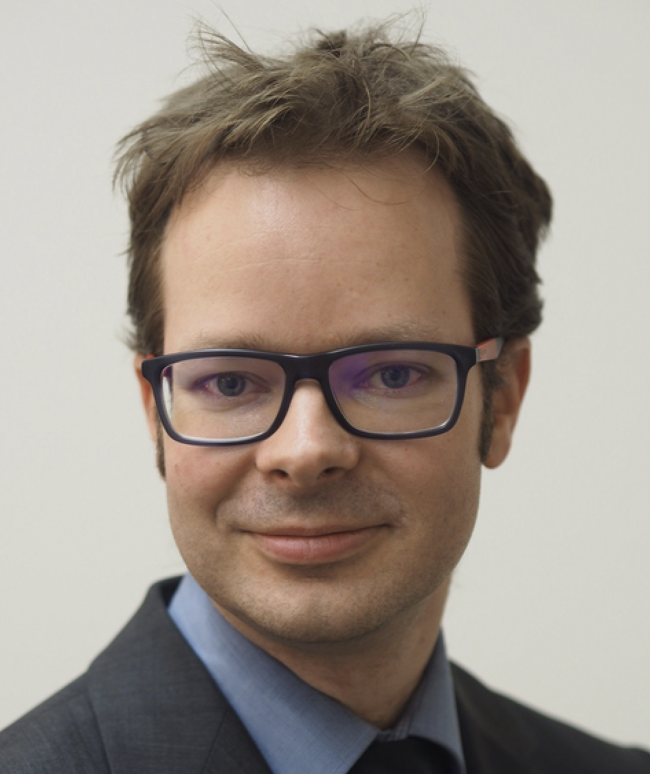 Portrait picture of the author Ulrich Reinfried