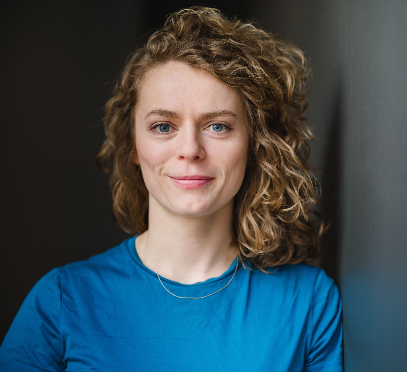 Portrait Foto der Autorin Sarah Strozynski