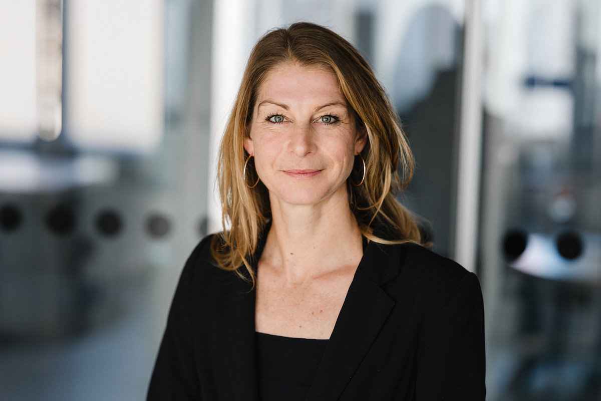 Porträtbild von Anja Adler