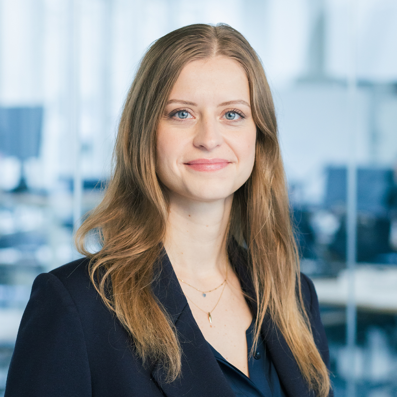 Porträtfoto von Christina Lang, CEO beim DigitalService