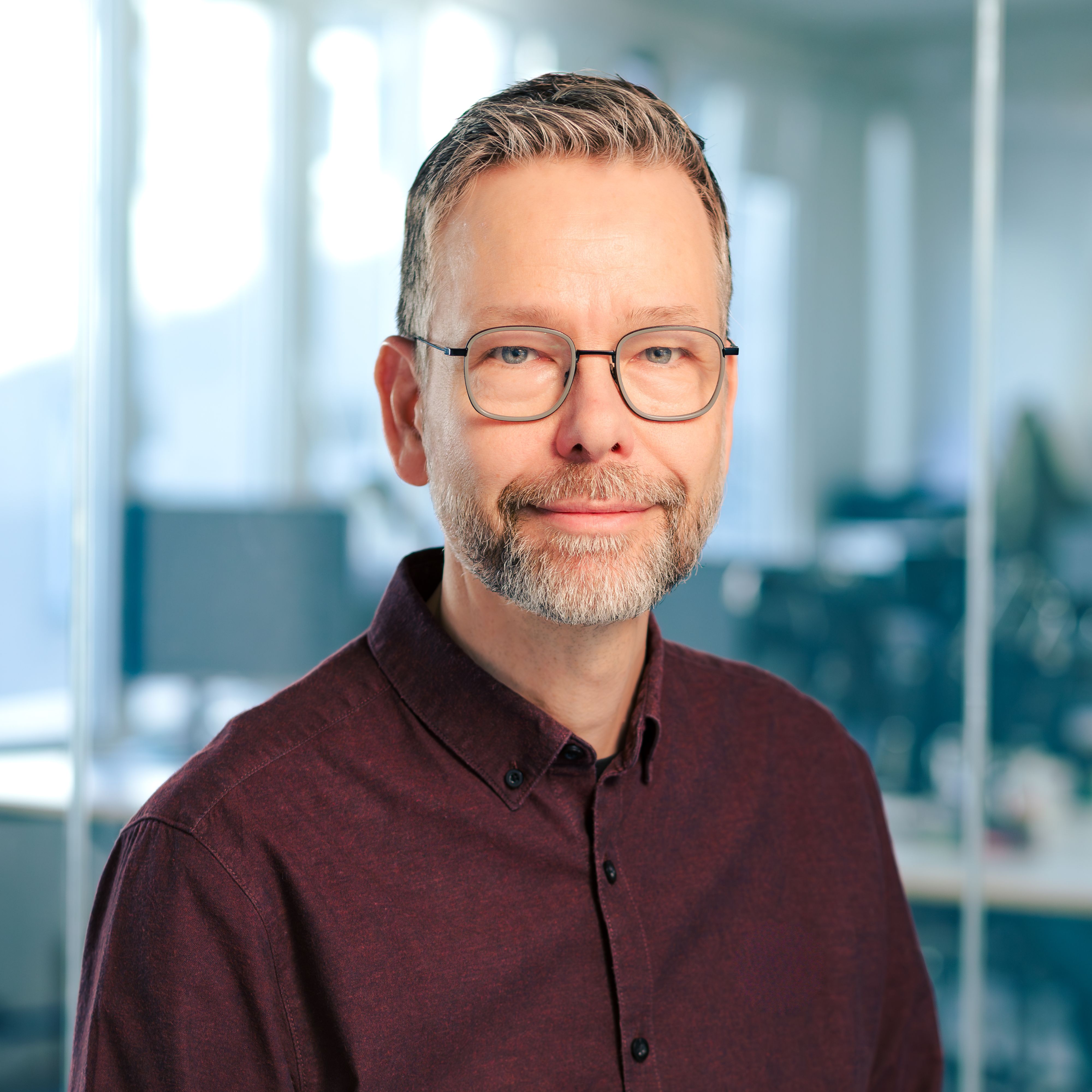 Porträt von Erik Dörnenburg, CTO des DigitalService